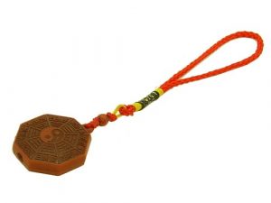 pakua_amulet_hanging_for_protection_1