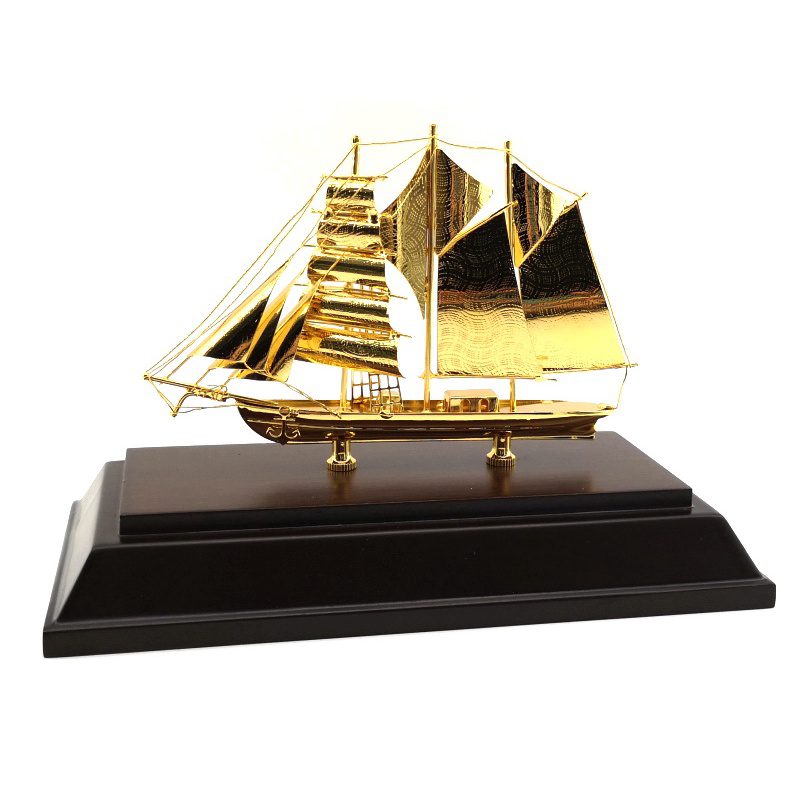 24k Gold Plated Hand-crafted Exquisite Wealth Ship 35gp